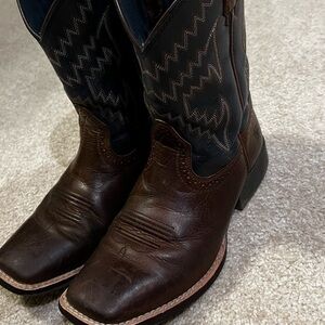Ariat Navy Blue 
and Brown Leather Western Boots